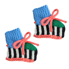 Load image into Gallery viewer, Hand Knit Baby Booties
